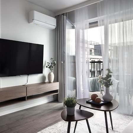 New #Madalinskiego57 - City Center, New Bulding, 2 Bedrooms, 2X Double Beds And A Fold-Out Sofa, Separate Kitchen, Air Conditioning, Balcony, Underground Parking, Self Check In 24H, Internet, Netflix, Coffee Machine, Washing Machine,1 Km To The Railw Breslavia Esterno foto