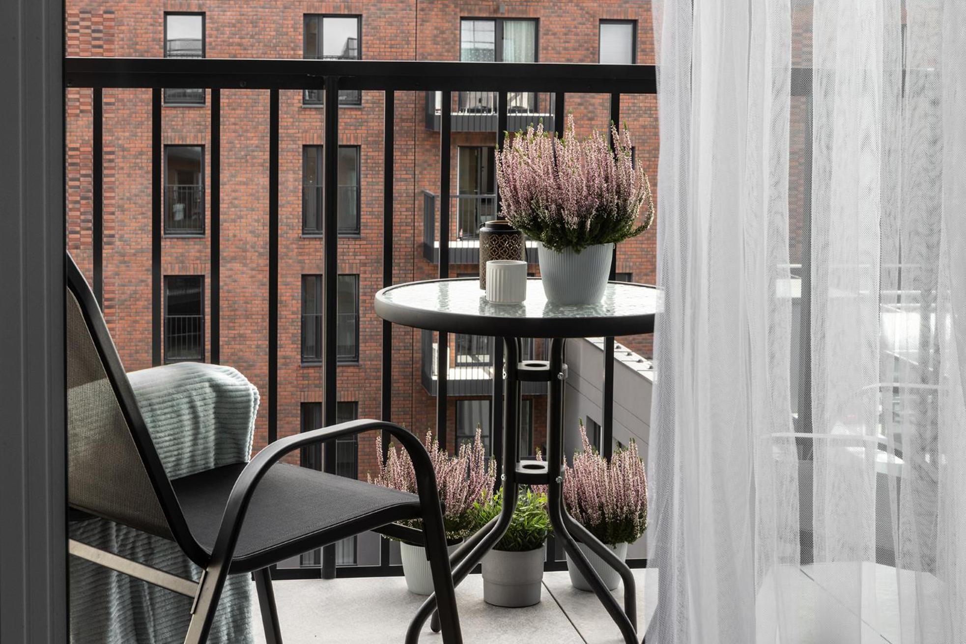 New #Madalinskiego57 - City Center, New Bulding, 2 Bedrooms, 2X Double Beds And A Fold-Out Sofa, Separate Kitchen, Air Conditioning, Balcony, Underground Parking, Self Check In 24H, Internet, Netflix, Coffee Machine, Washing Machine,1 Km To The Railw Breslavia Esterno foto