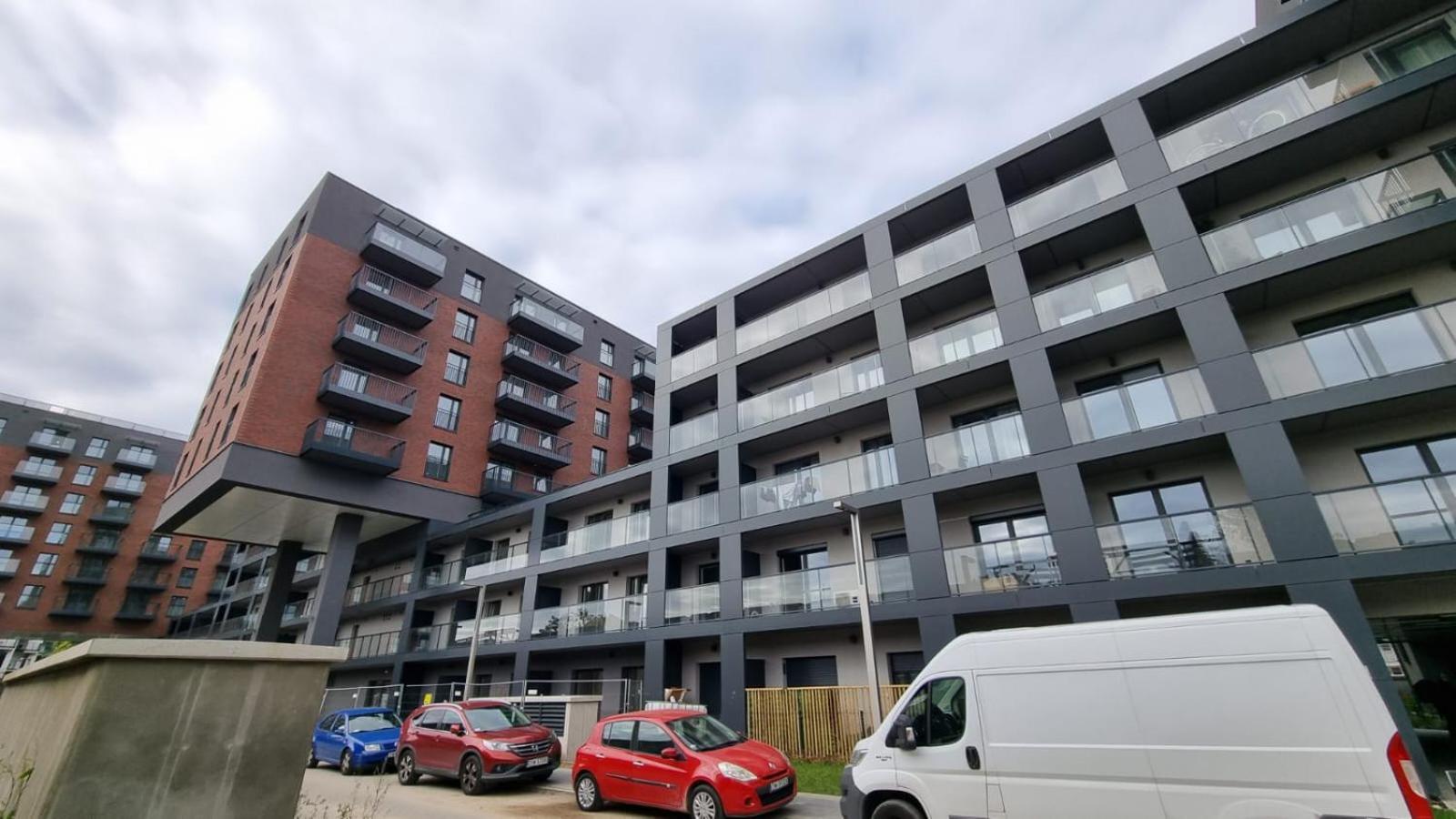 New #Madalinskiego57 - City Center, New Bulding, 2 Bedrooms, 2X Double Beds And A Fold-Out Sofa, Separate Kitchen, Air Conditioning, Balcony, Underground Parking, Self Check In 24H, Internet, Netflix, Coffee Machine, Washing Machine,1 Km To The Railw Breslavia Esterno foto
